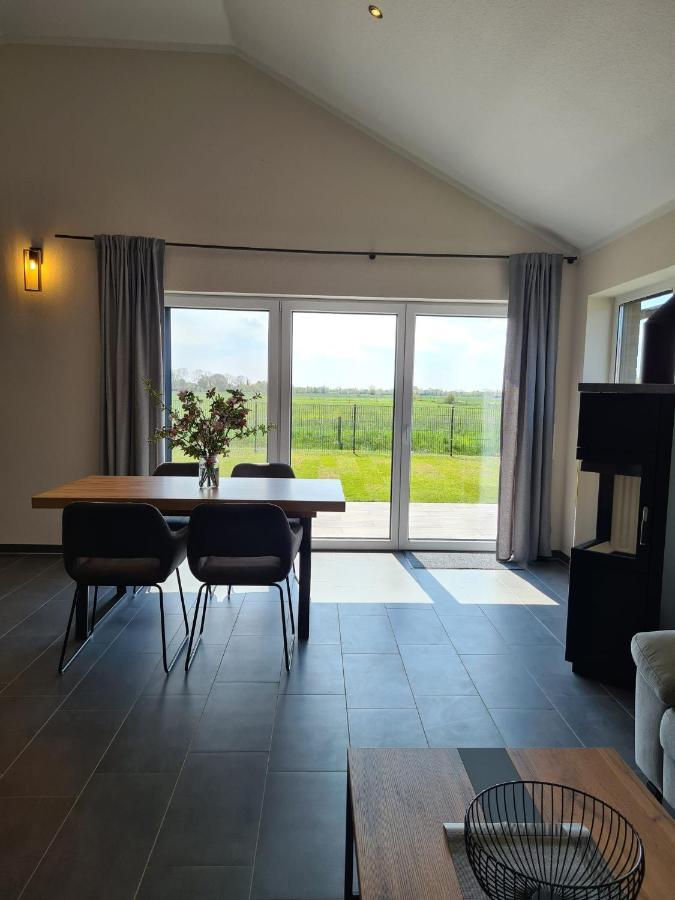 Schweiburg Watt'N Blick - Hundefreundliches Ferienhaus Mit Ausblick Ueber Die Wiesen Bis Zum Deich מראה חיצוני תמונה